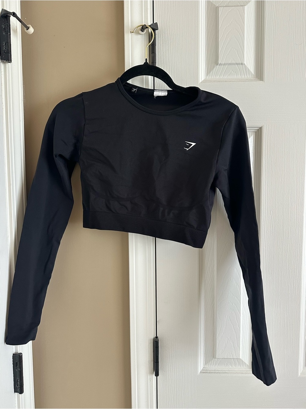 Gymshark Black Long Sleeve Cropped Gym Top